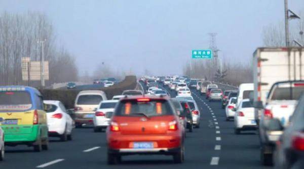 省内异地门诊直接结算全面提速，宜昌市民便捷就医新选择与出租汽车出行小贴士