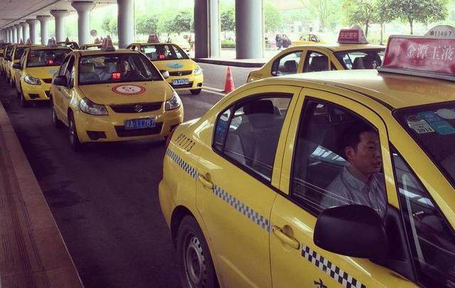 重庆出租车全面换装国产车 一次“中国制造”的给力转身